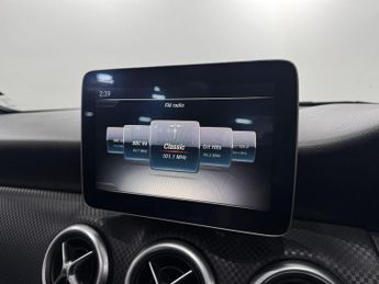 Mercedes-Benz A Class 2.1 A200d Sport (Premium Plus) 7G-DCT Euro 6 (s/s) 5dr