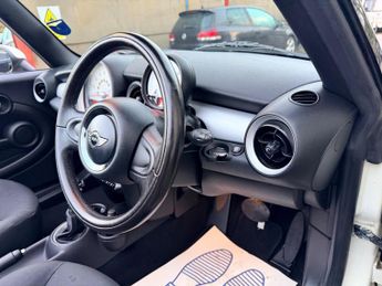 MINI Convertible 1.6 One Steptronic Euro 5 2dr