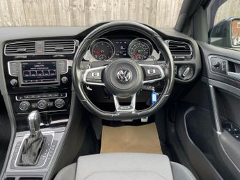 Volkswagen Golf 2.0 TDI BlueMotion Tech R-Line DSG Euro 6 (s/s) 5dr