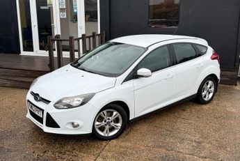 Ford Focus 1.0T EcoBoost Titanium Euro 5 (s/s) 5dr
