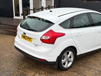 Ford Focus 1.0T EcoBoost Titanium Euro 5 (s/s) 5dr