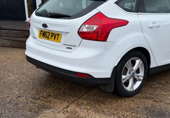 Ford Focus 1.0T EcoBoost Titanium Euro 5 (s/s) 5dr