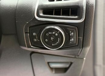 Ford Focus 1.0T EcoBoost Titanium Euro 5 (s/s) 5dr