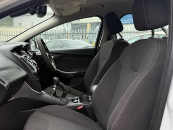 Ford Focus 1.0T EcoBoost Titanium Euro 5 (s/s) 5dr