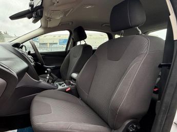 Ford Focus 1.0T EcoBoost Titanium Euro 5 (s/s) 5dr