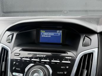 Ford Focus 1.0T EcoBoost Titanium Euro 5 (s/s) 5dr