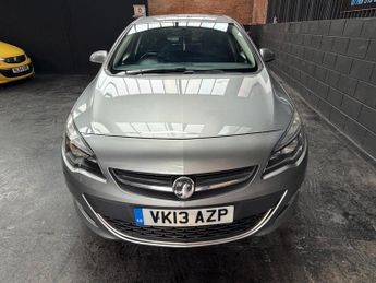 Vauxhall Astra 2.0 CDTi ecoFLEX SRi Euro 5 (s/s) 5dr