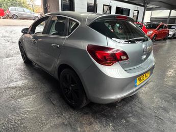Vauxhall Astra 2.0 CDTi ecoFLEX SRi Euro 5 (s/s) 5dr