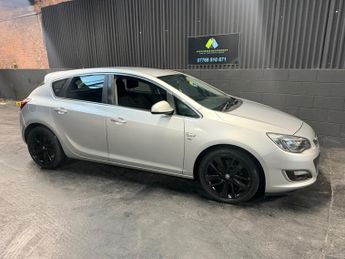 Vauxhall Astra 1.6 16v SRi Euro 5 5dr