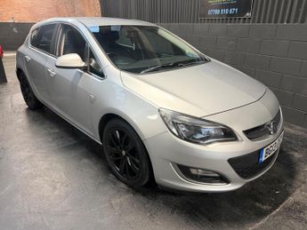 Vauxhall Astra 1.6 16v SRi Euro 5 5dr