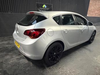 Vauxhall Astra 1.6 16v SRi Euro 5 5dr