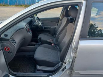 Kia Rio 1.4 Strike 5dr
