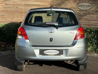 TOYOTA YARIS 1.33 Dual VVT-i TR Hatchback 5dr Petrol Manual Euro 4 (s/s) (101