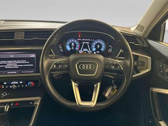 Audi Q3 1.5 TFSI CoD 35 Sport Sportback 5dr Petrol S Tronic Euro 6 (s/s)