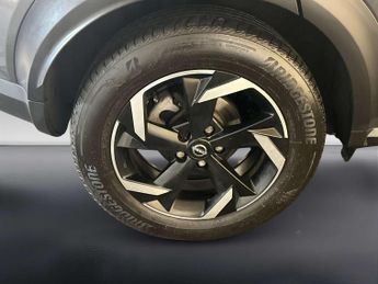 Nissan Juke 1.0 DIG-T N-Connecta SUV 5dr Petrol DCT Auto Euro 6 (s/s) (114 p
