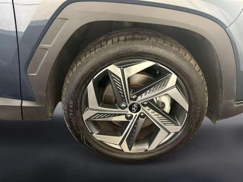 Hyundai TUCSON 1.6 T-GDi 13.8kWh Premium SUV 5dr Petrol Plug-in Hybrid Auto 4WD