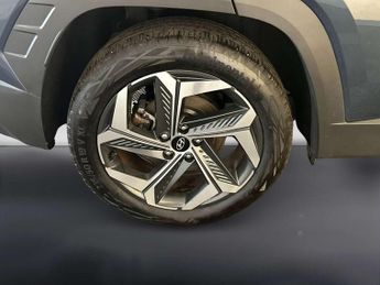 Hyundai TUCSON 1.6 T-GDi 13.8kWh Premium SUV 5dr Petrol Plug-in Hybrid Auto 4WD