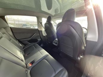 Tesla Model Y RWD