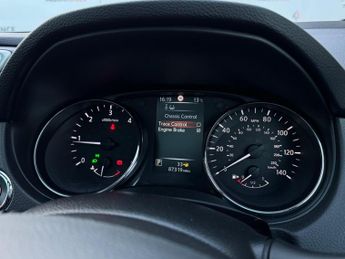 Nissan Qashqai 1.6 dCi N-Connecta XTRON 2WD Euro 6 (s/s) 5dr