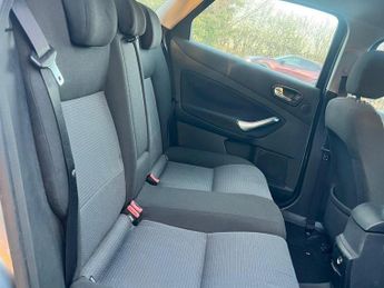 Ford Mondeo 2.0 TDCi Zetec 5dr