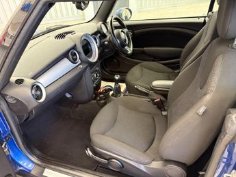 MINI Convertible 1.6 Cooper Euro 6 (s/s) 2dr