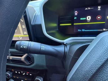 Dacia Spring 100 24.3kWh EXTREME Auto 5dr