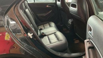 Mercedes-Benz A Class 1.5 A180d AMG Line (Executive) 7G-DCT Euro 6 (s/s) 5dr