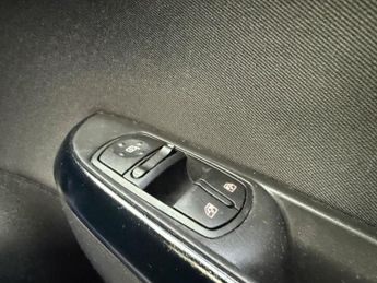 Vauxhall Corsa 1.4i ecoTEC Sport Euro 6 5dr
