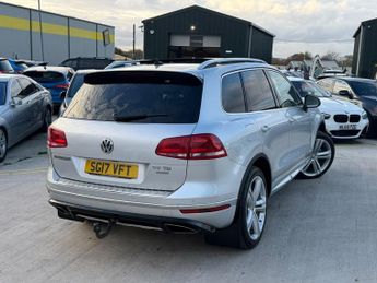 Volkswagen Touareg 3.0 TDI V6 BlueMotion Tech R-Line Plus Tiptronic 4WD Euro 6 (s/s