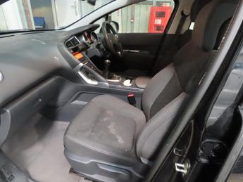 Peugeot 3008 1.6 HDi Active Euro 5 5dr