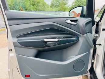 Ford C-Max 2.0 TDCi Titanium X Euro 5 5dr