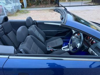 Vauxhall Astra 1.8i Sport Twin Top 2dr