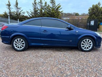 Vauxhall Astra 1.8i Sport Twin Top 2dr