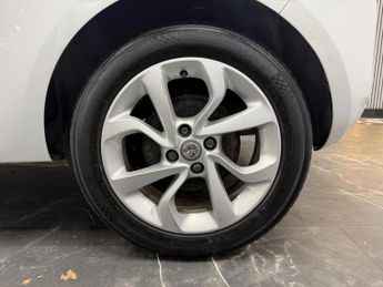 Vauxhall Corsa 1.4i ecoFLEX Excite Euro 6 3dr (a/c)