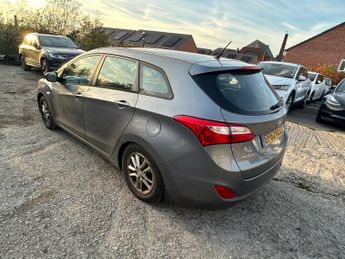 Hyundai i30 1.6 CRDi Blue Drive Active Tourer Euro 5 (s/s) 5dr