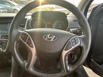 Hyundai i30 1.6 CRDi Blue Drive Active Tourer Euro 5 (s/s) 5dr