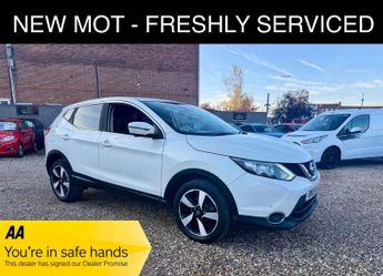 Nissan Qashqai 1.5 dCi n-tec 2WD Euro 5 (s/s) 5dr