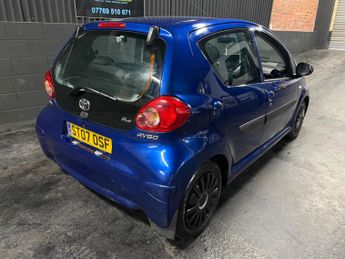 Toyota AYGO 1.0 VVT-i Blue MultiMode Euro 4 5dr