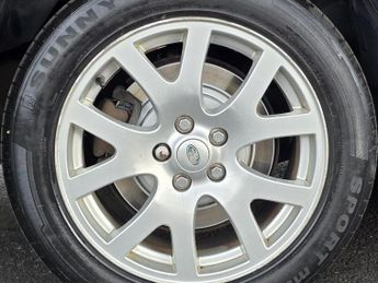 Land Rover Range Rover Sport 2.7 TD V6 HSE Station Wagon 5dr Diesel Automatic (265 g/km, 187 