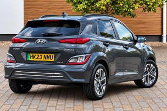 Hyundai KONA 39kWh Premium SUV 5dr Electric Auto (10.5kW Charger) (136 ps)