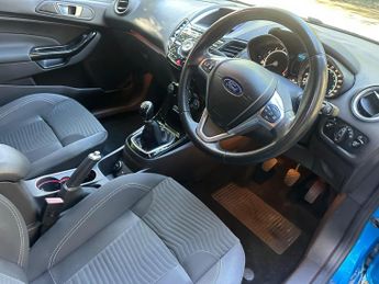 Ford Fiesta 1.0T EcoBoost Titanium Euro 5 (s/s) 5dr