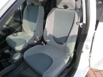 Honda Jazz Fit 1.4i Auto Only 21,000 Miles