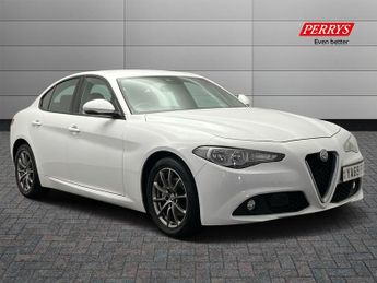 Alfa Romeo Giulia  2.2 JTDM-2 160 Super 4dr Auto Saloon