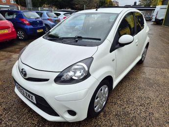 Toyota AYGO 1.0 VVT-i Ice 5dr