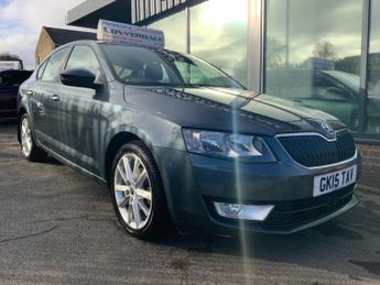 Skoda Octavia 1.6 TDI CR Elegance 5dr