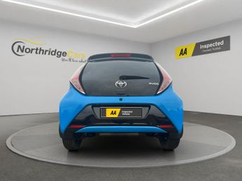 Toyota Aygo 1.0 VVT-i X-Cite 2 5dr x-shift Full Toyota Service History