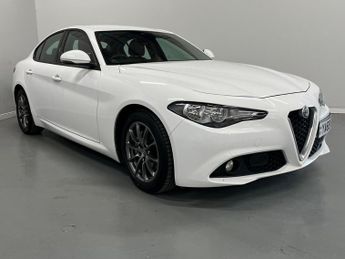 Alfa Romeo Giulia  2.2 JTDM-2 160 Super 4dr Auto Saloon