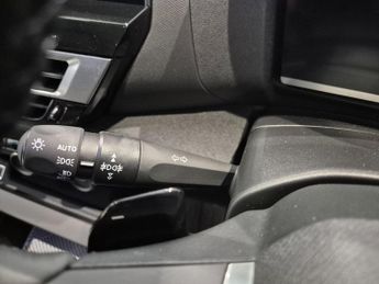 Citroen C4 X 1.2 PureTech MHEV MAX Fastback e-DSC Euro 6 (s/s) 4dr