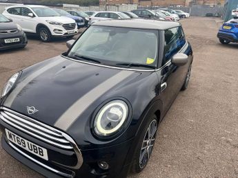 Mini Hatchback 1.5 Cooper Exclusive II 3dr Full Mini Service History