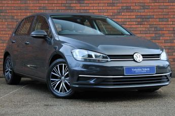 Volkswagen Golf TDi 1.6 TDI SE [Nav] 5dr DSG